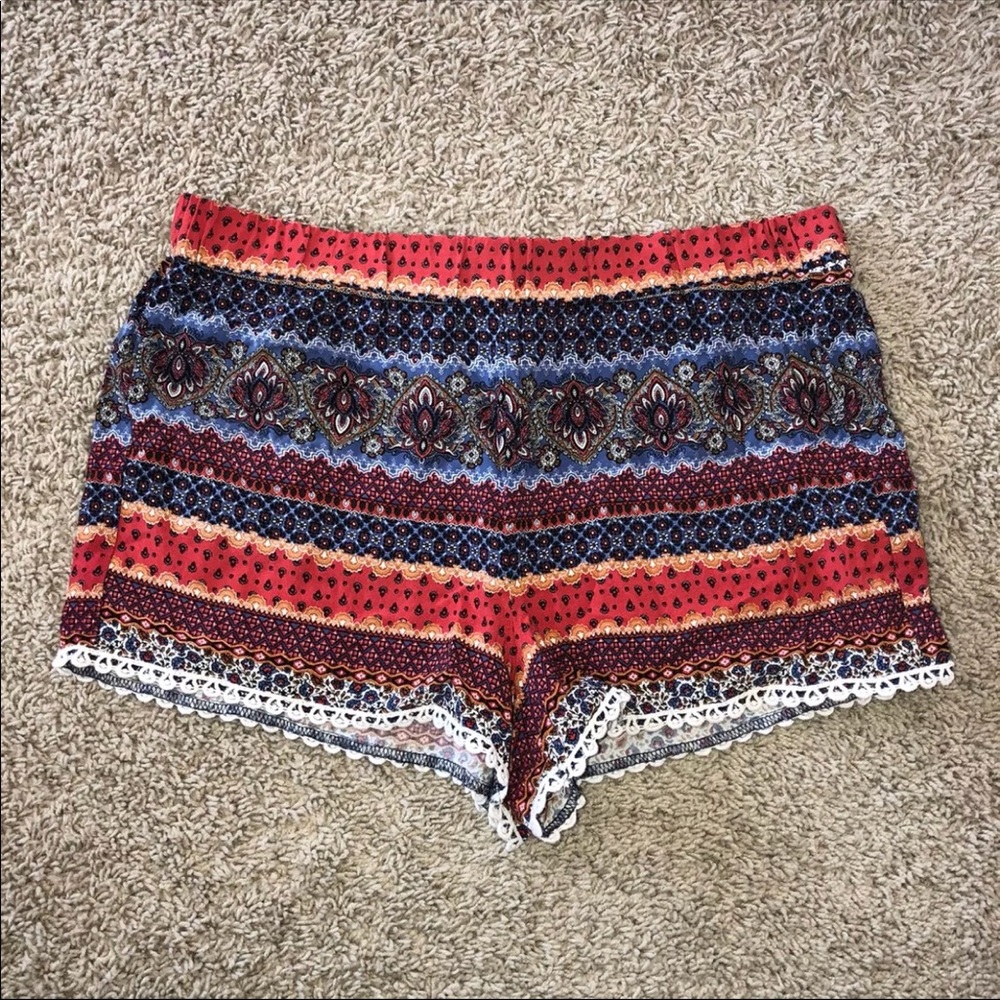 Patterned cotton shorts